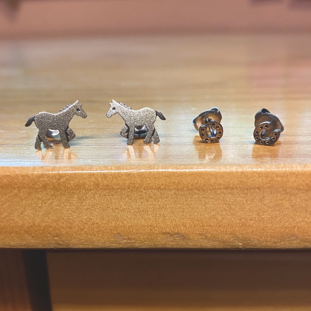 2 pair horse and horseshoe silver stud earrings